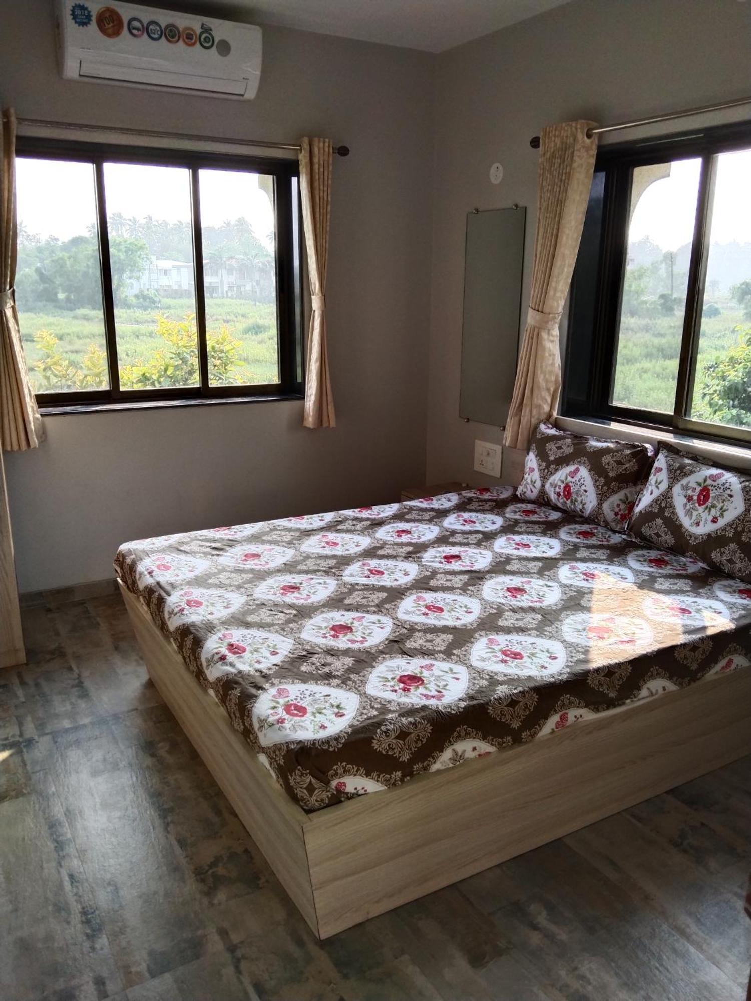 Neville'S Villa - Pet Friendly With Pool Alībāg Habitación foto
